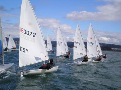 Se celebró en Sada la 3ª edición de la "Regata Luso-Galaica:Trofeo Naaix", para clases laser y optimist 